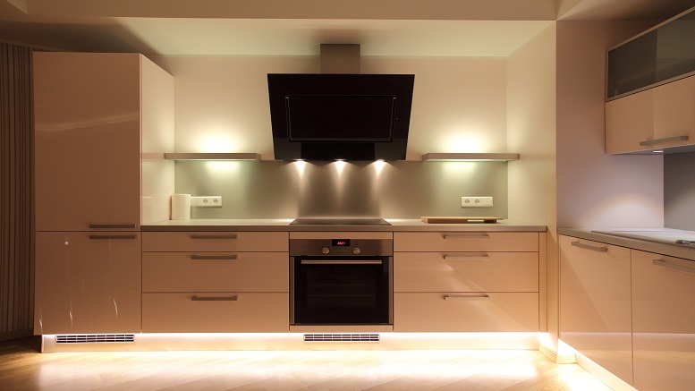 Under Cabinet Lights in The Kitchen